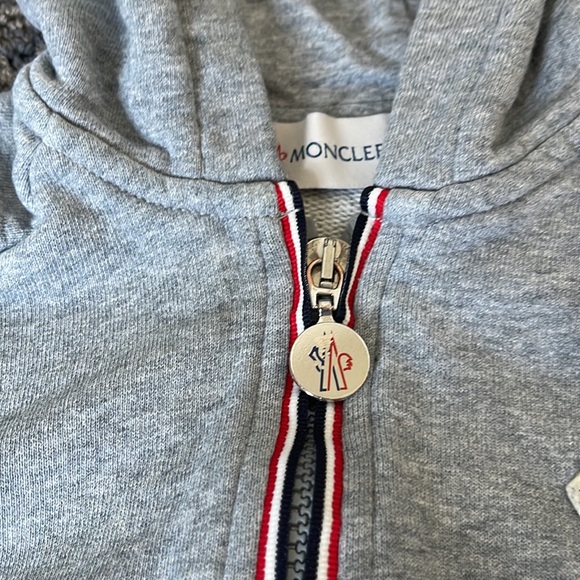 Moncler Zipup - Picture 4 of 6